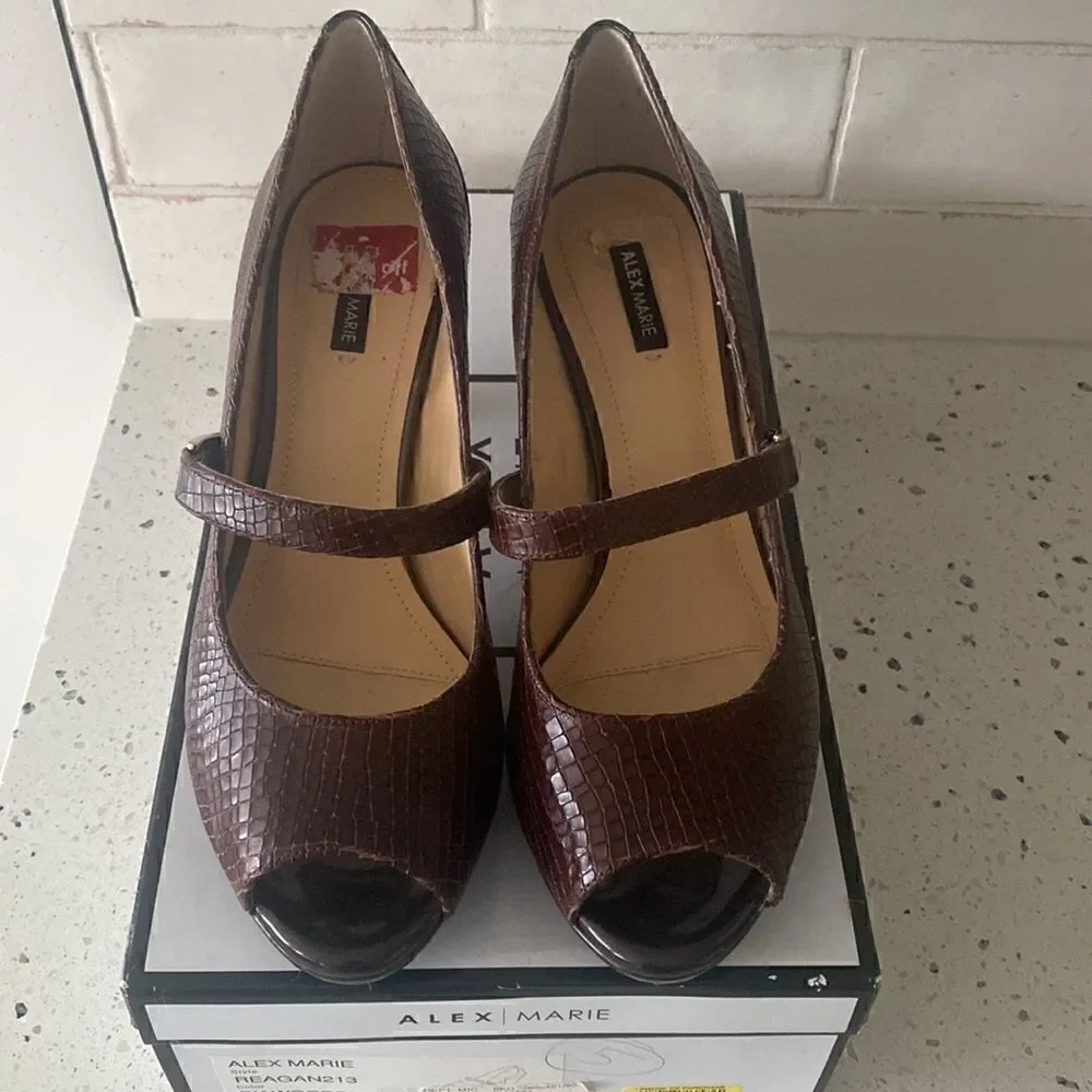 Alex Marie Reagan Women’s Woodberry Mary Jane Peep Toe Heels Pumps Size 8.5M
